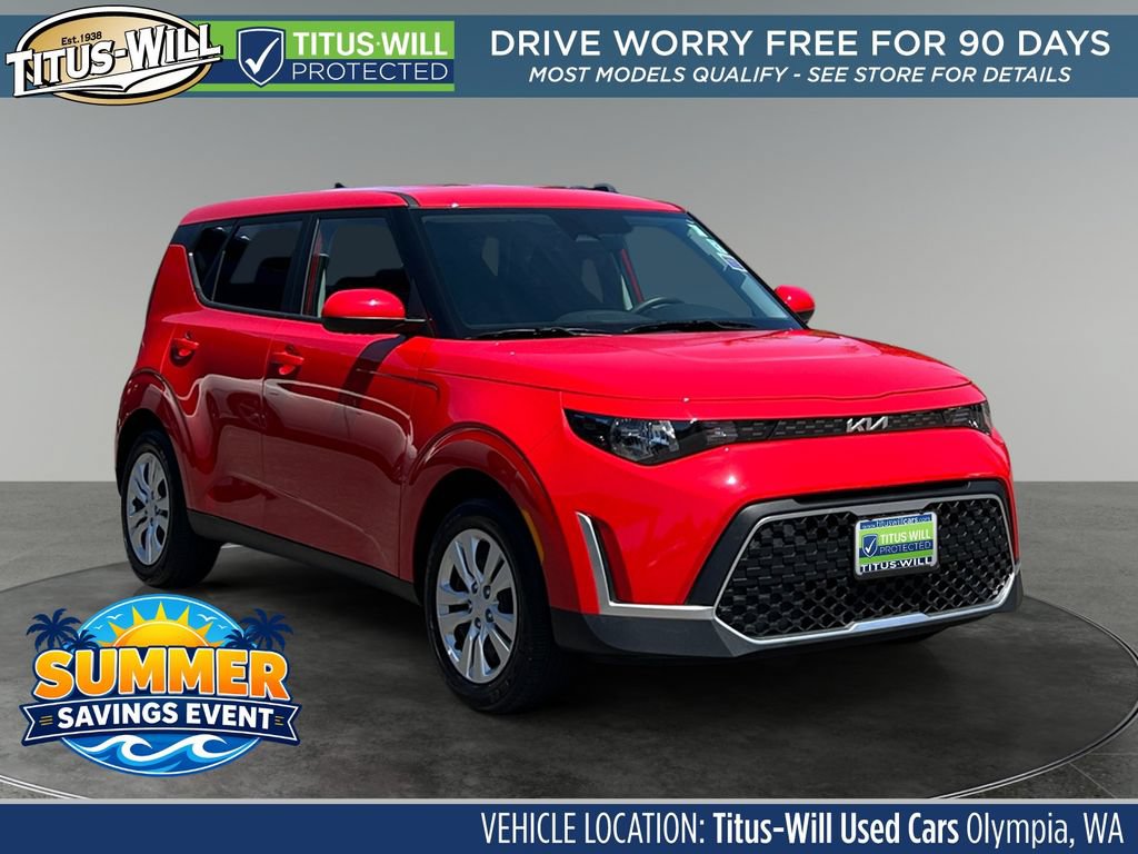 Used 2025 Kia Soul LX FWD image 1