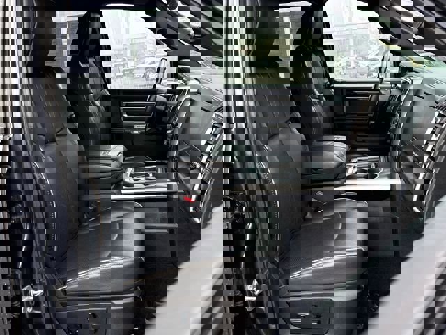 Used 2017 RAM 1500 Limited image 31