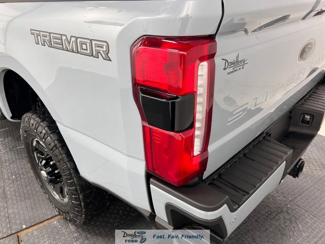 Used 2025 Ford F250 Lariat w/ Lariat Ultimate Package image 12