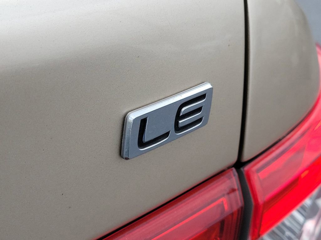 Used 2013 Toyota Corolla LE image 10