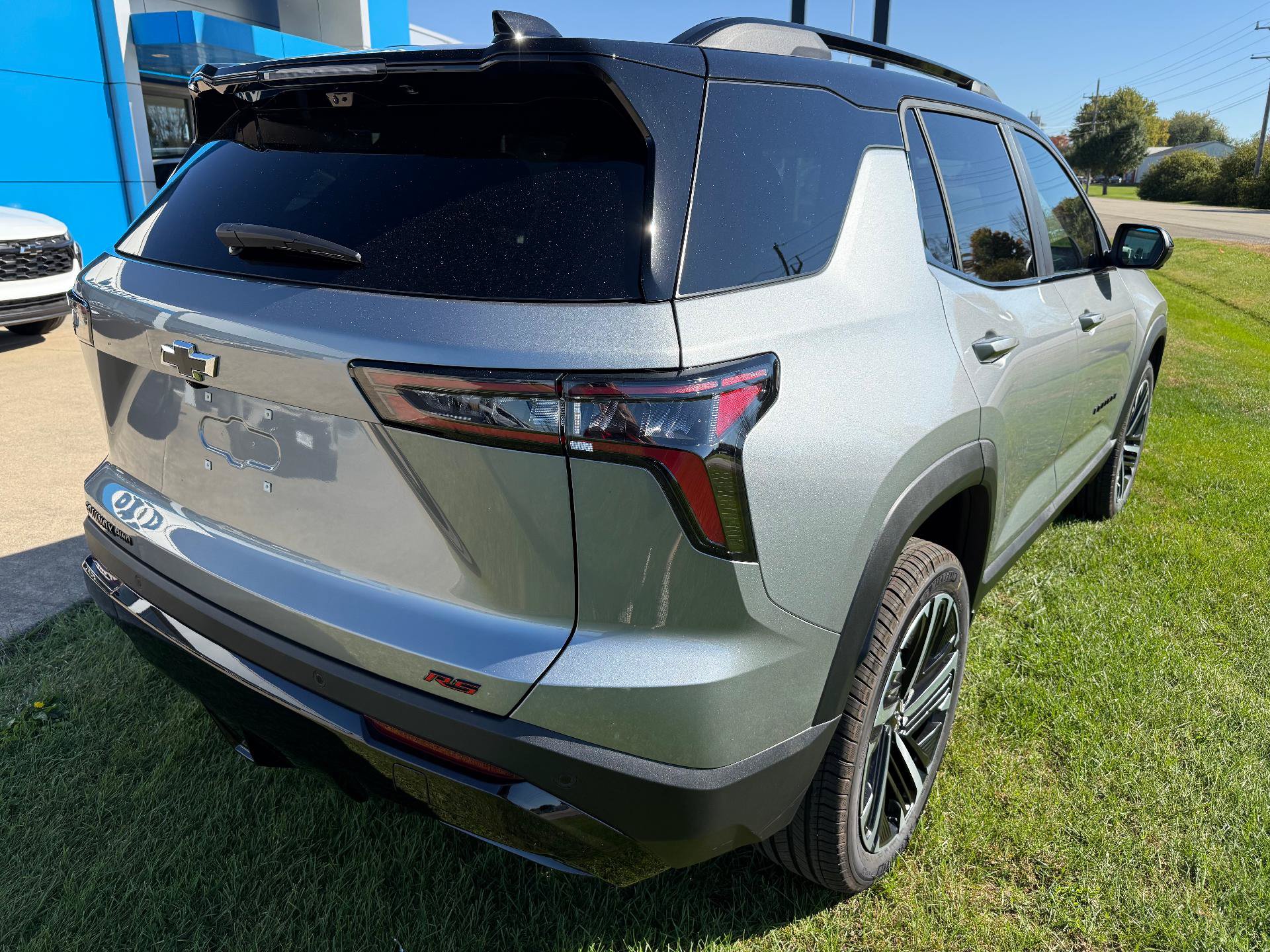 New 2027 Chevrolet Equinox RS w/ Safety and Technology Package AWD/4WD image 7