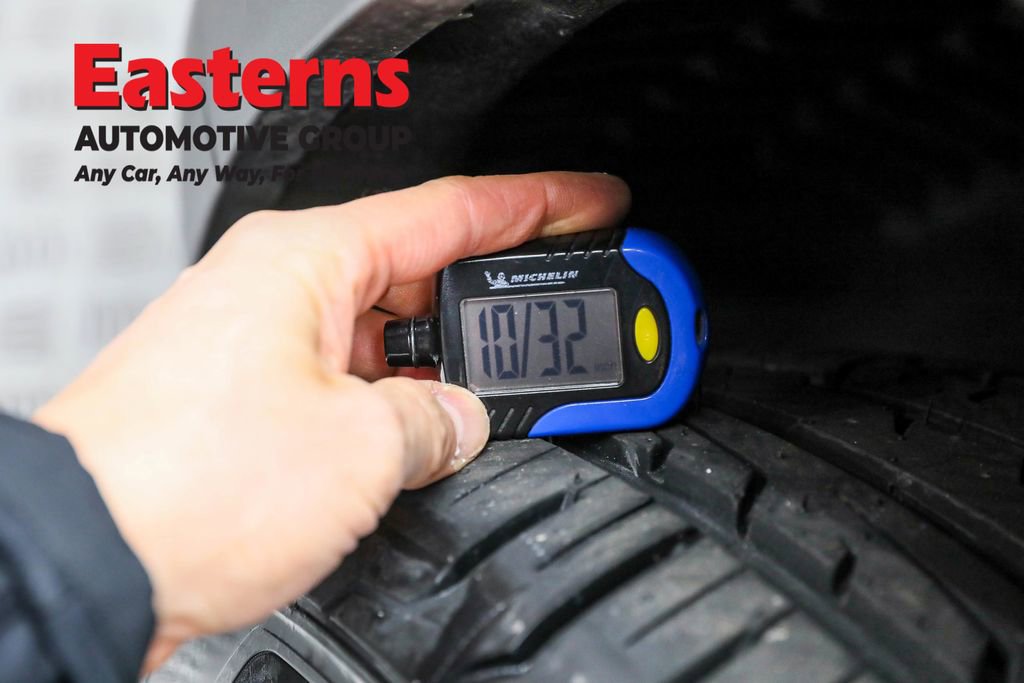 Used 2023 Jeep Grand Cherokee L Laredo image 29