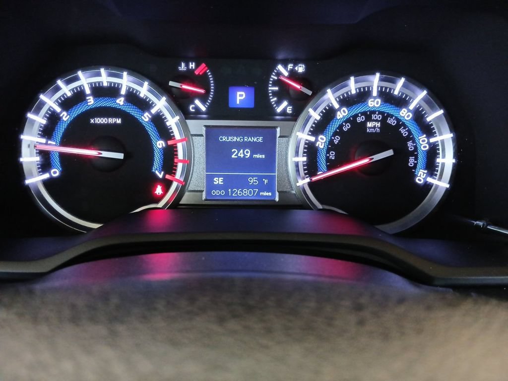 Used 2019 Toyota 4Runner TRD Off-Road Premium AWD/4WD image 19