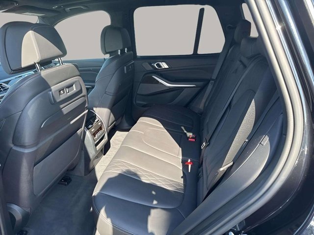 Used 2023 BMW X5 M50i w/ Executive Package image 17