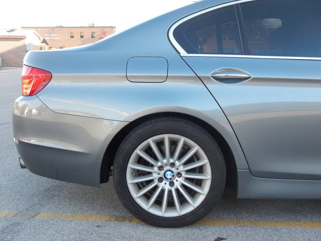 Used 2011 BMW 535i xDrive Sedan AWD/4WD image 22