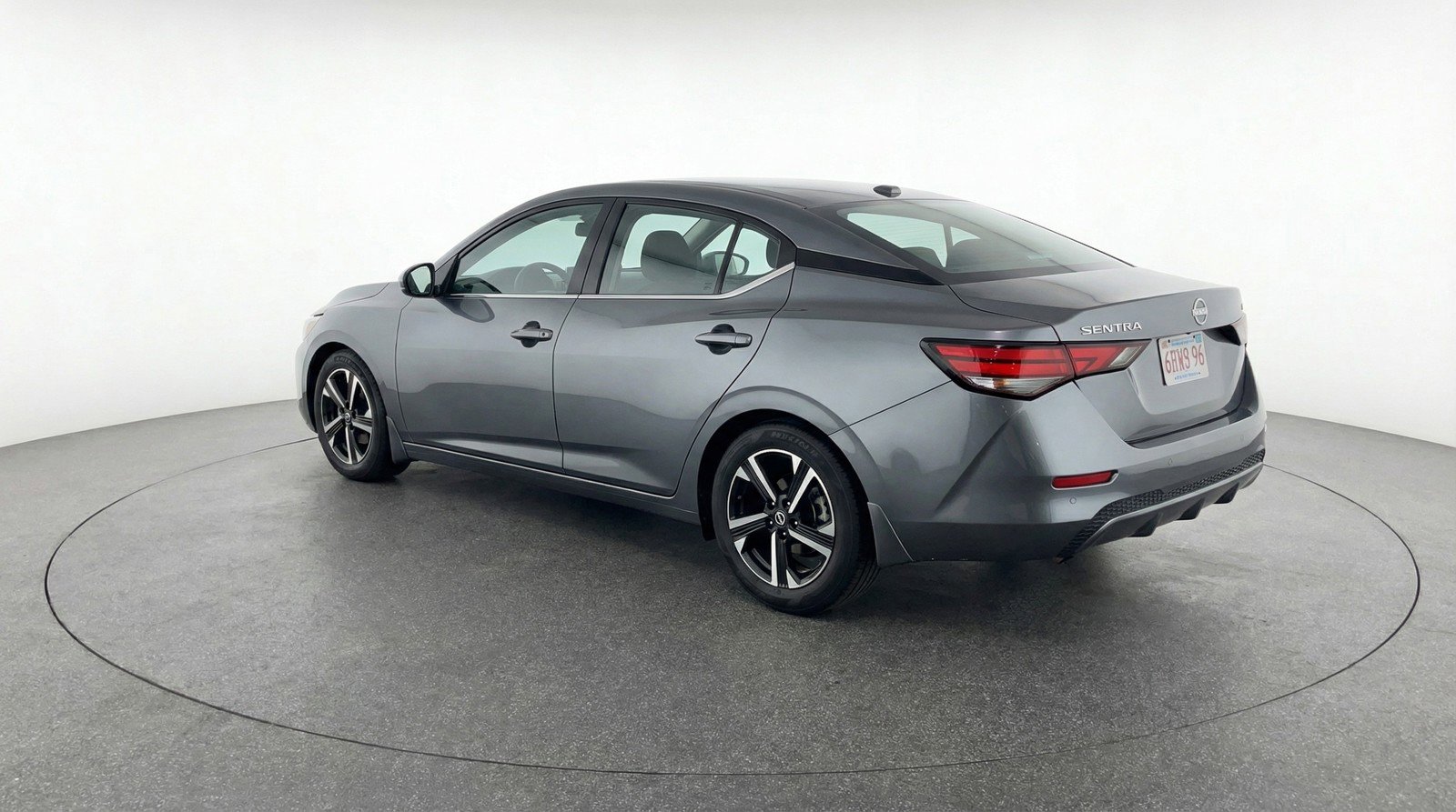 Used 2025 Nissan Sentra SV image 6