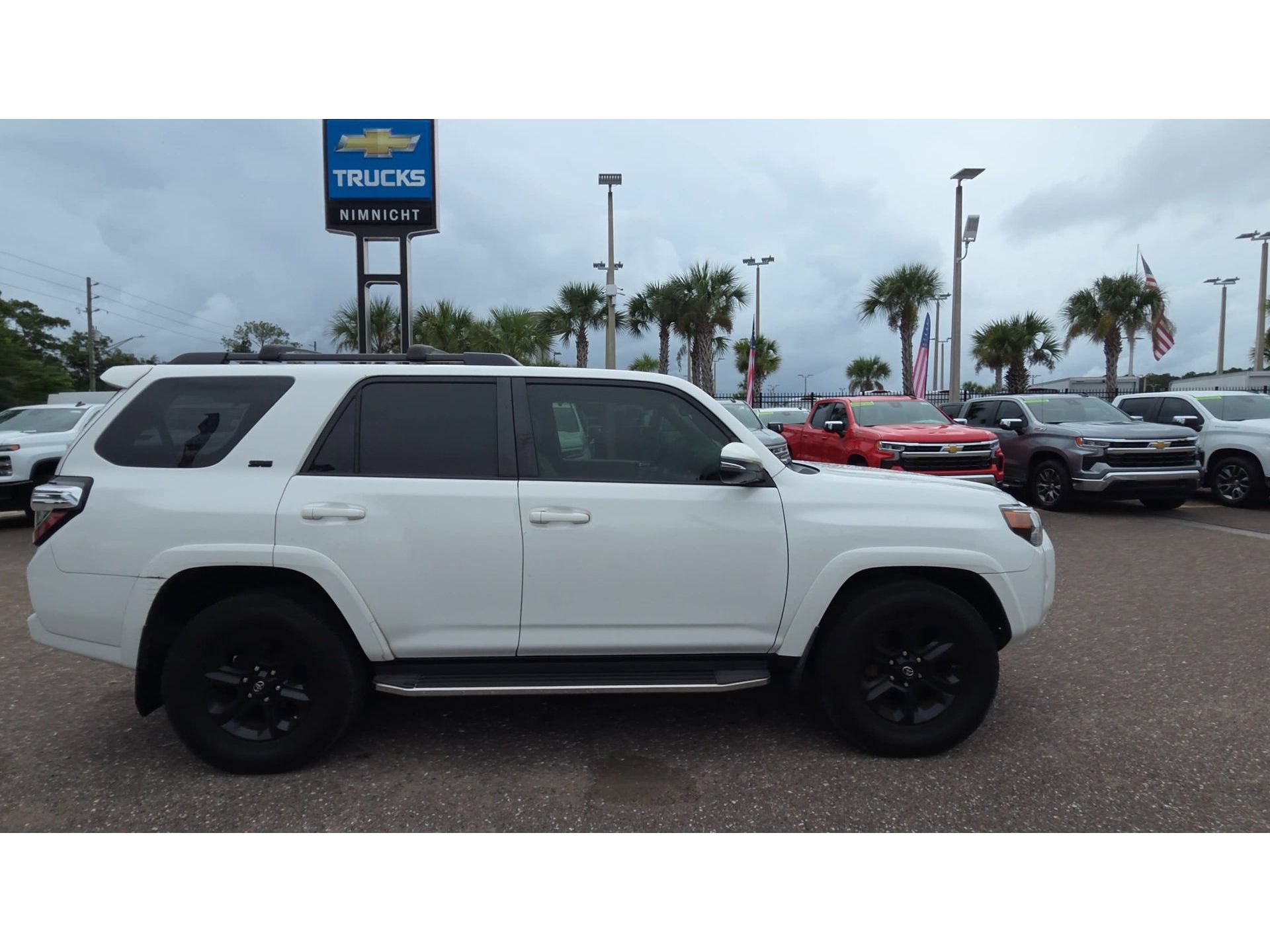 Used 2017 Toyota 4Runner SR5 Premium RWD image 9