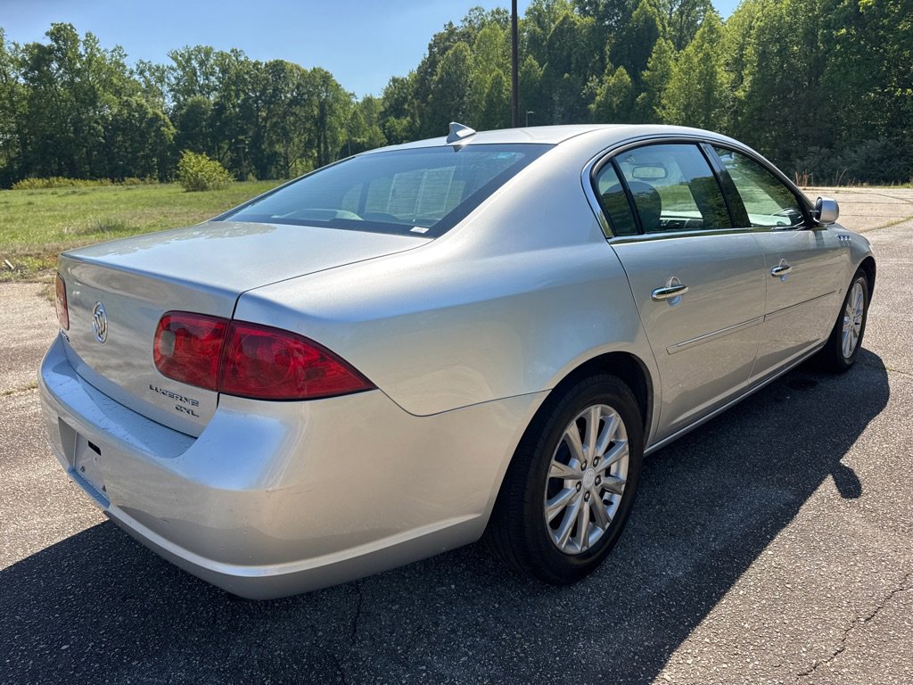 Used 2009 Buick Lucerne CXL FWD image 5