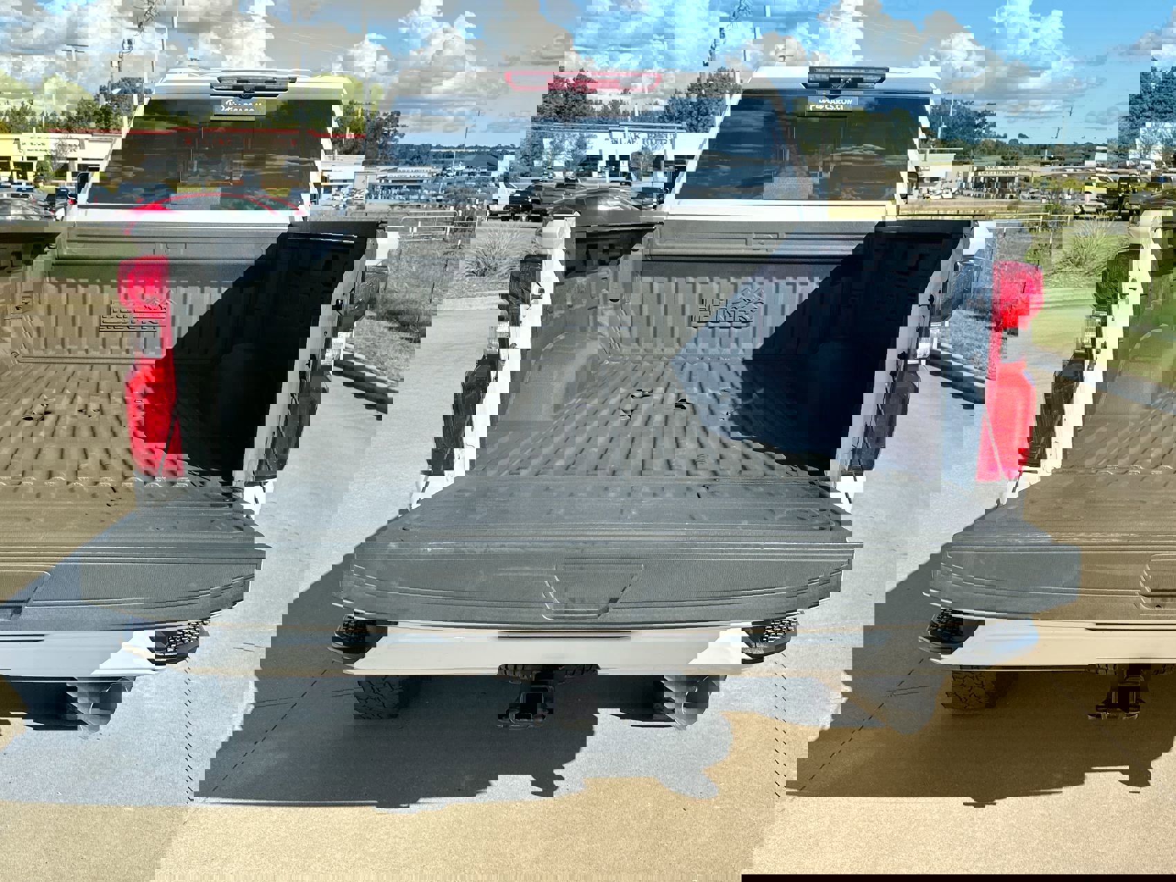 Used 2024 Chevrolet Silverado 2500 High Country w/ High Country Premium Package image 24