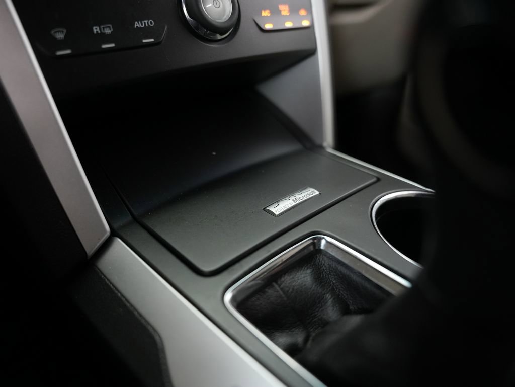 Used 2013 Ford Explorer XLT image 24