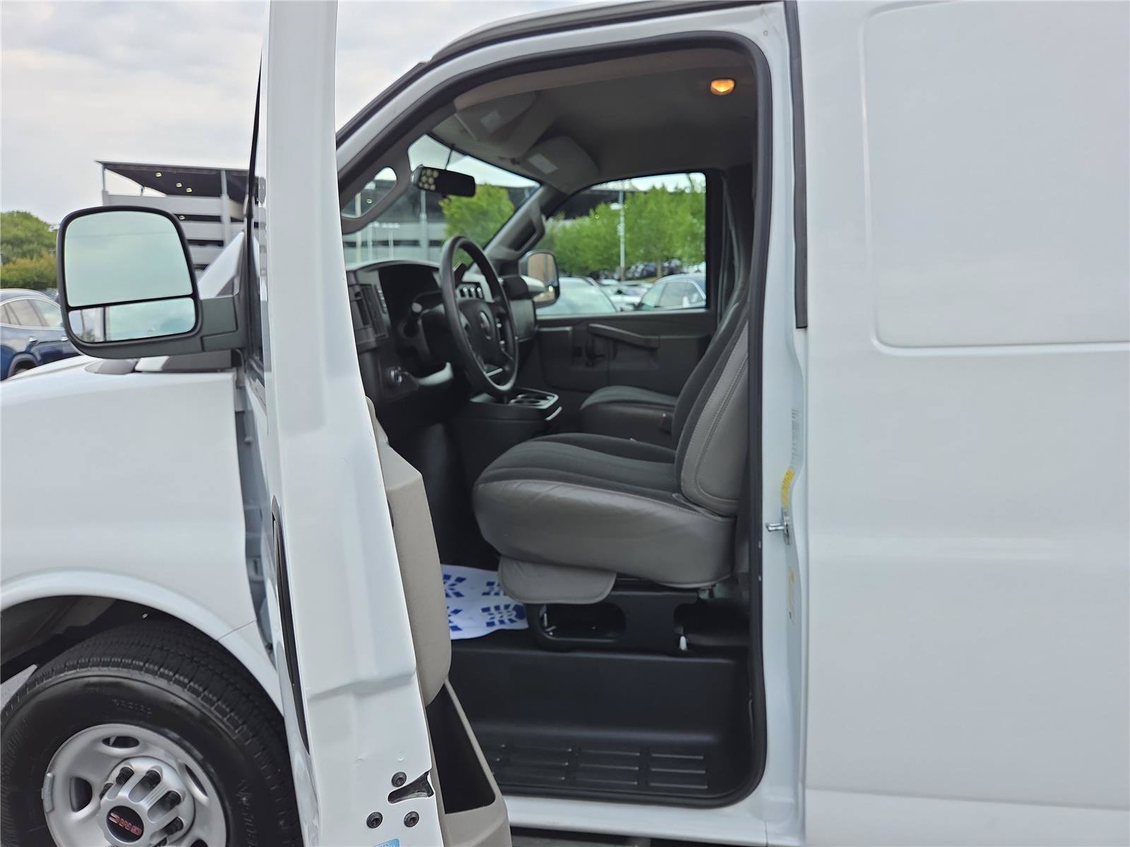 Used 2024 GMC Savana 2500 w/ Driver Convenience Package RWD image 12