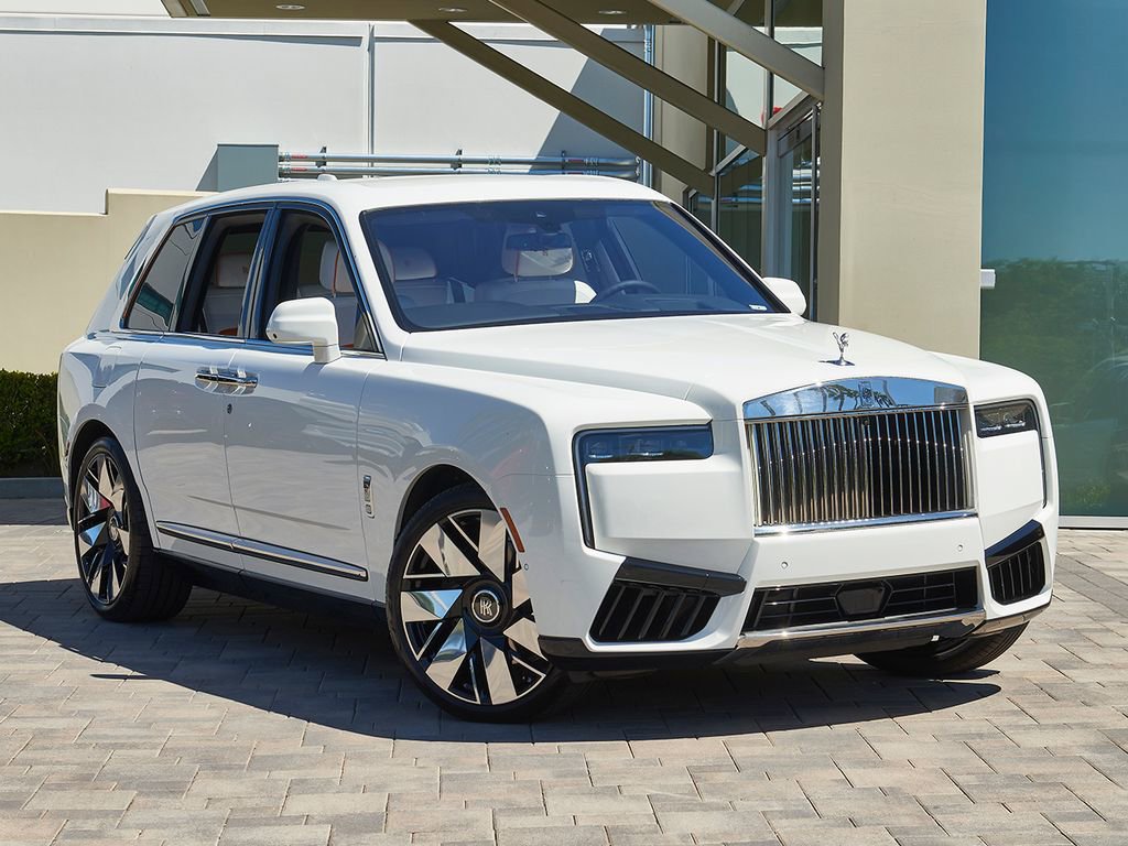 Certified 2025 Rolls-Royce Cullinan image 5