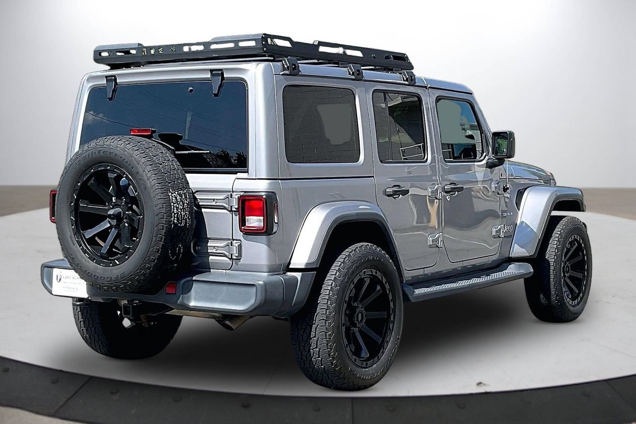 Certified 2018 Jeep Wrangler Unlimited Sahara AWD/4WD image 9