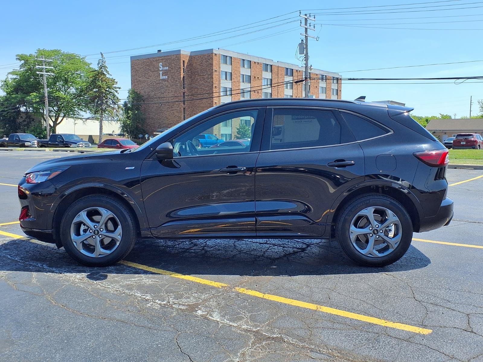 Used 2024 Ford Escape ST-Line w/ Tech Pack #1 AWD/4WD image 24