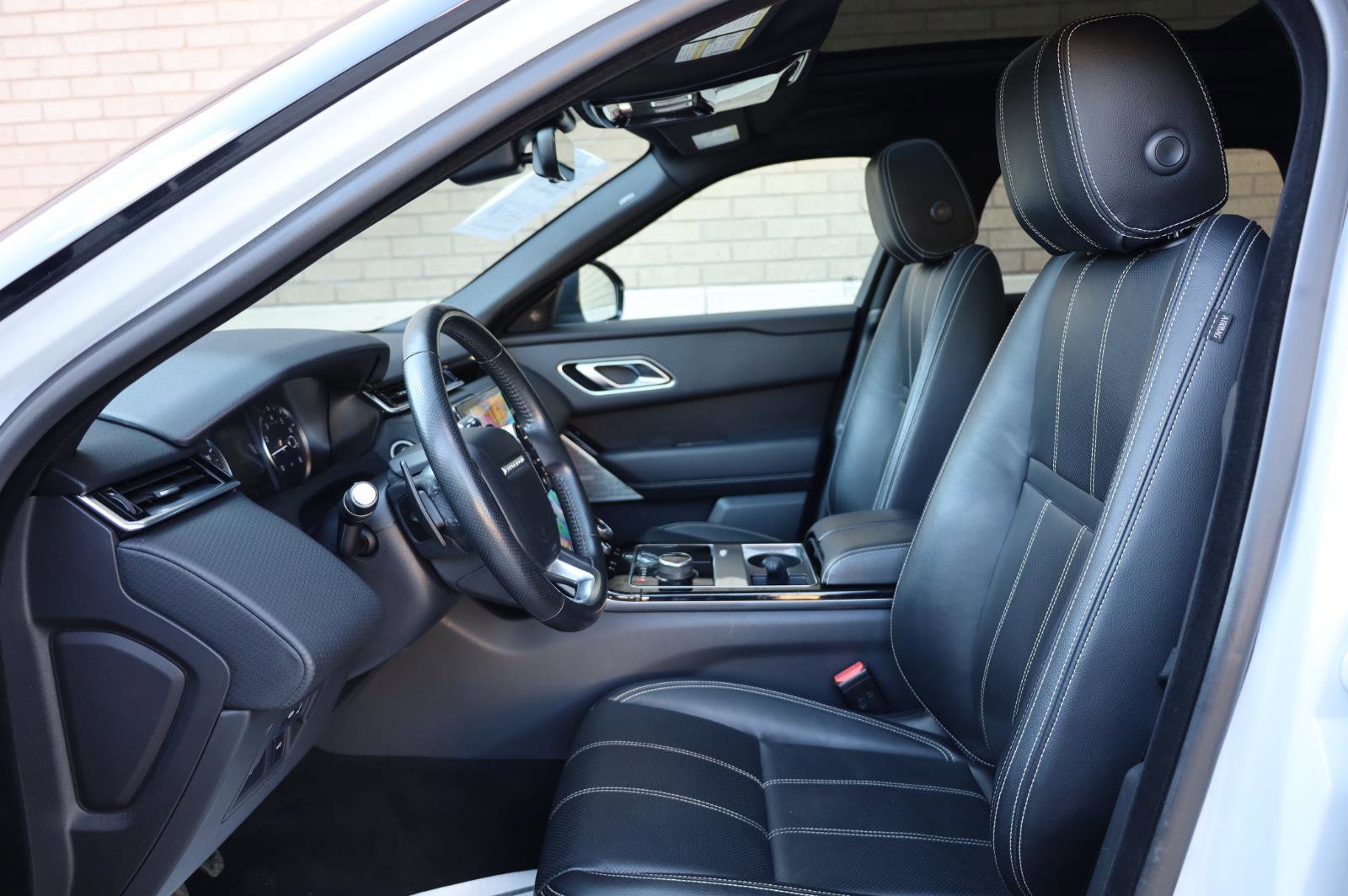 Used 2020 Land Rover Range Rover Velar S image 16