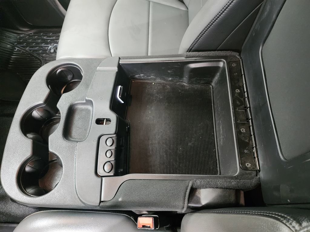 Used 2021 RAM 3500 Tradesman w/ Chrome Appearance Group image 13