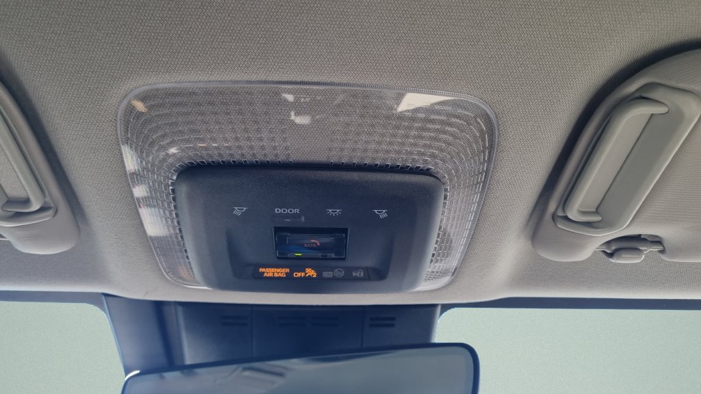 Used 2024 Toyota Prius XLE FWD image 20