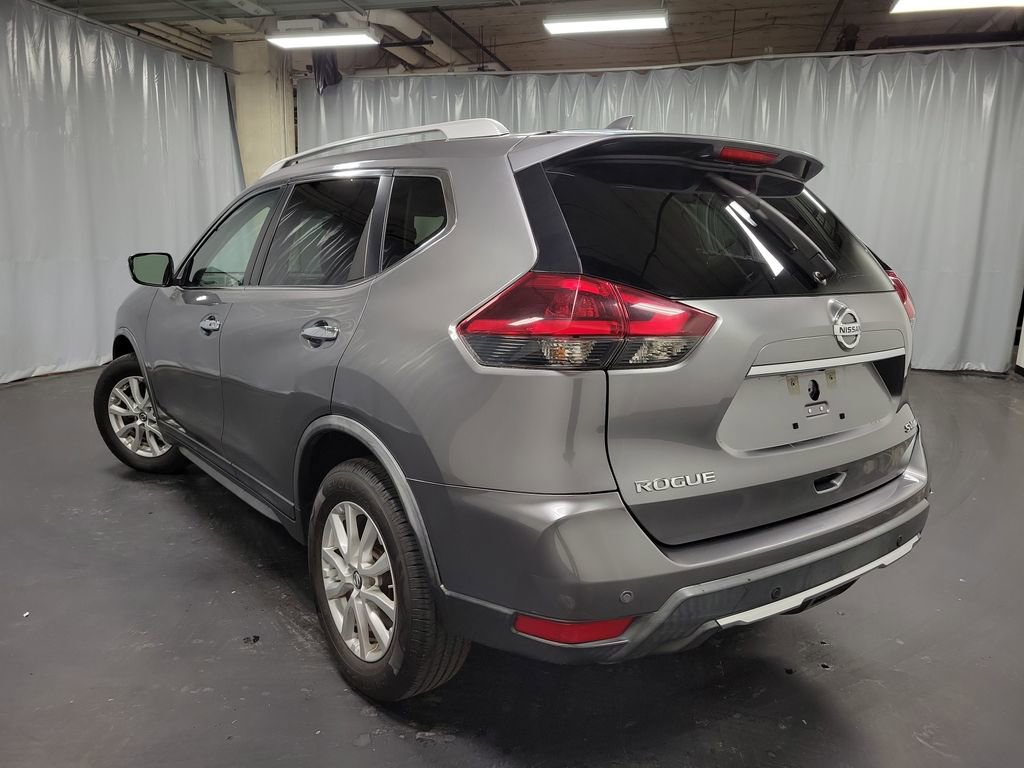 Used 2020 Nissan Rogue SV image 7