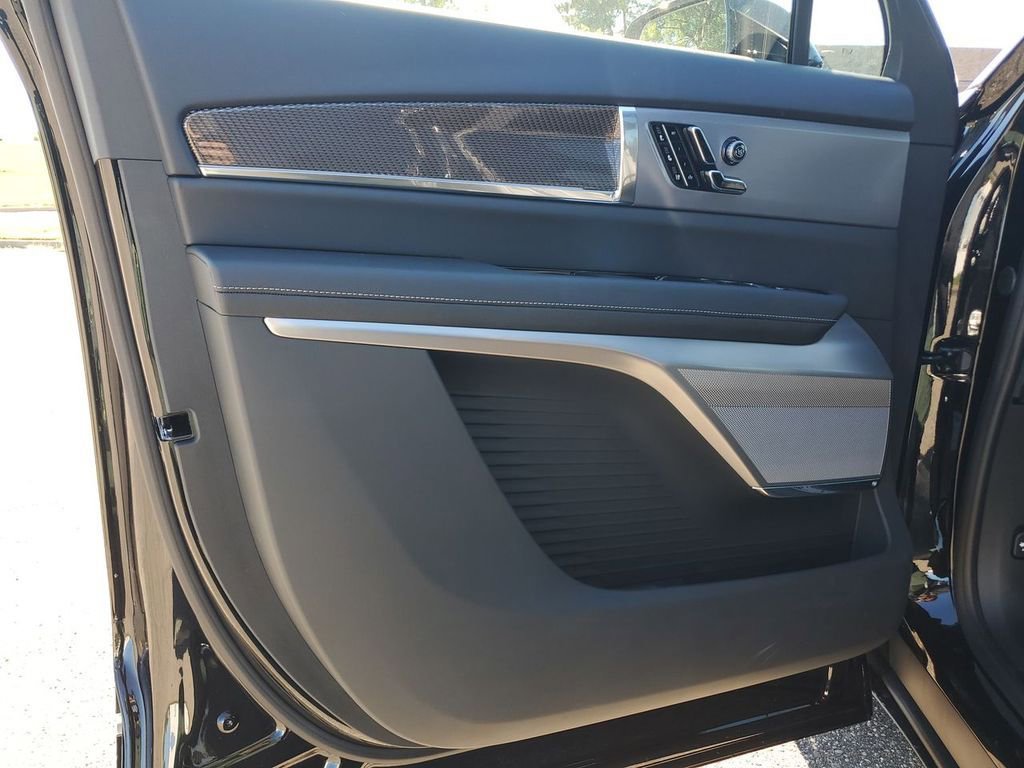 New 2026 Cadillac Vistiq Luxury image 24