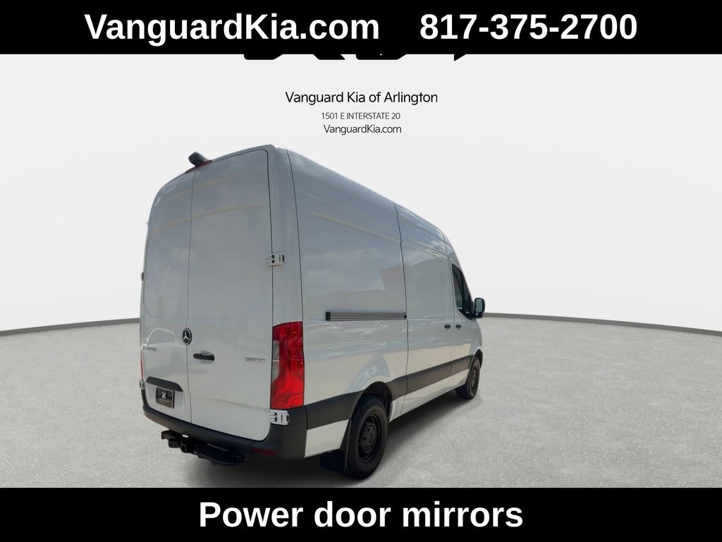 Used 2025 Mercedes-Benz Sprinter 2500 image 9