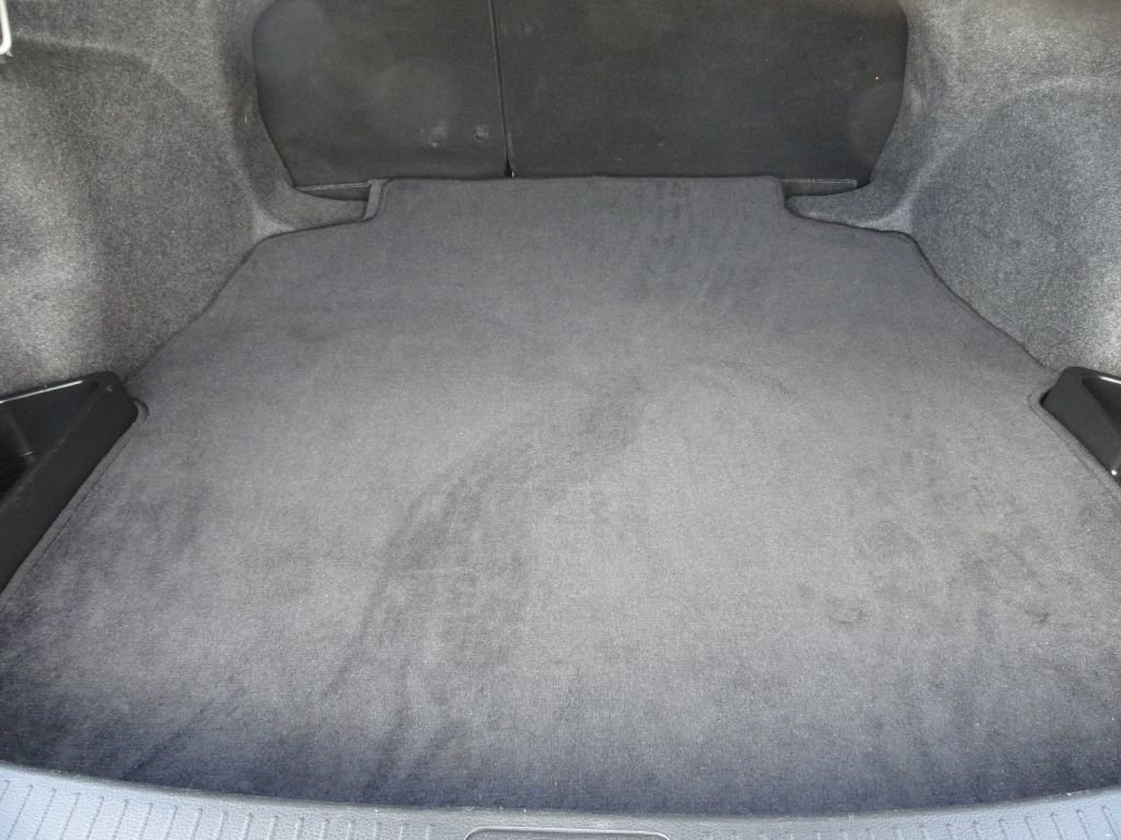 Used 2025 Toyota Corolla LE FWD image 12