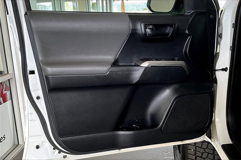 Used 2019 Toyota Tacoma SR5 image 21