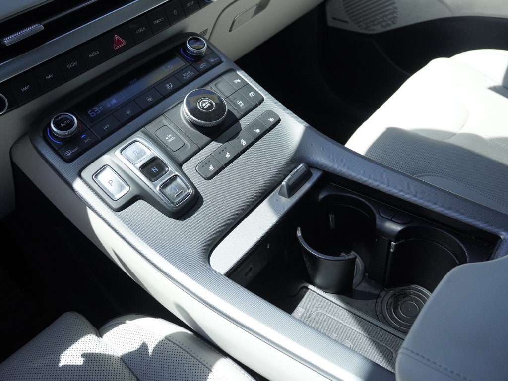 Used 2023 Hyundai Palisade Limited FWD image 22
