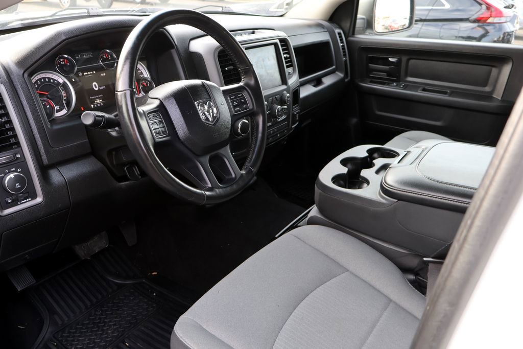 Used 2022 RAM 1500 Tradesman w/ Tradesman SXT Package RWD image 3