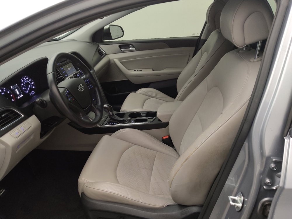 Used 2015 Hyundai Sonata Sport w/ Option Group 03 image 17