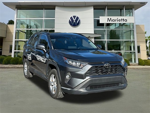 Used 2021 Toyota RAV4 XLE image 1