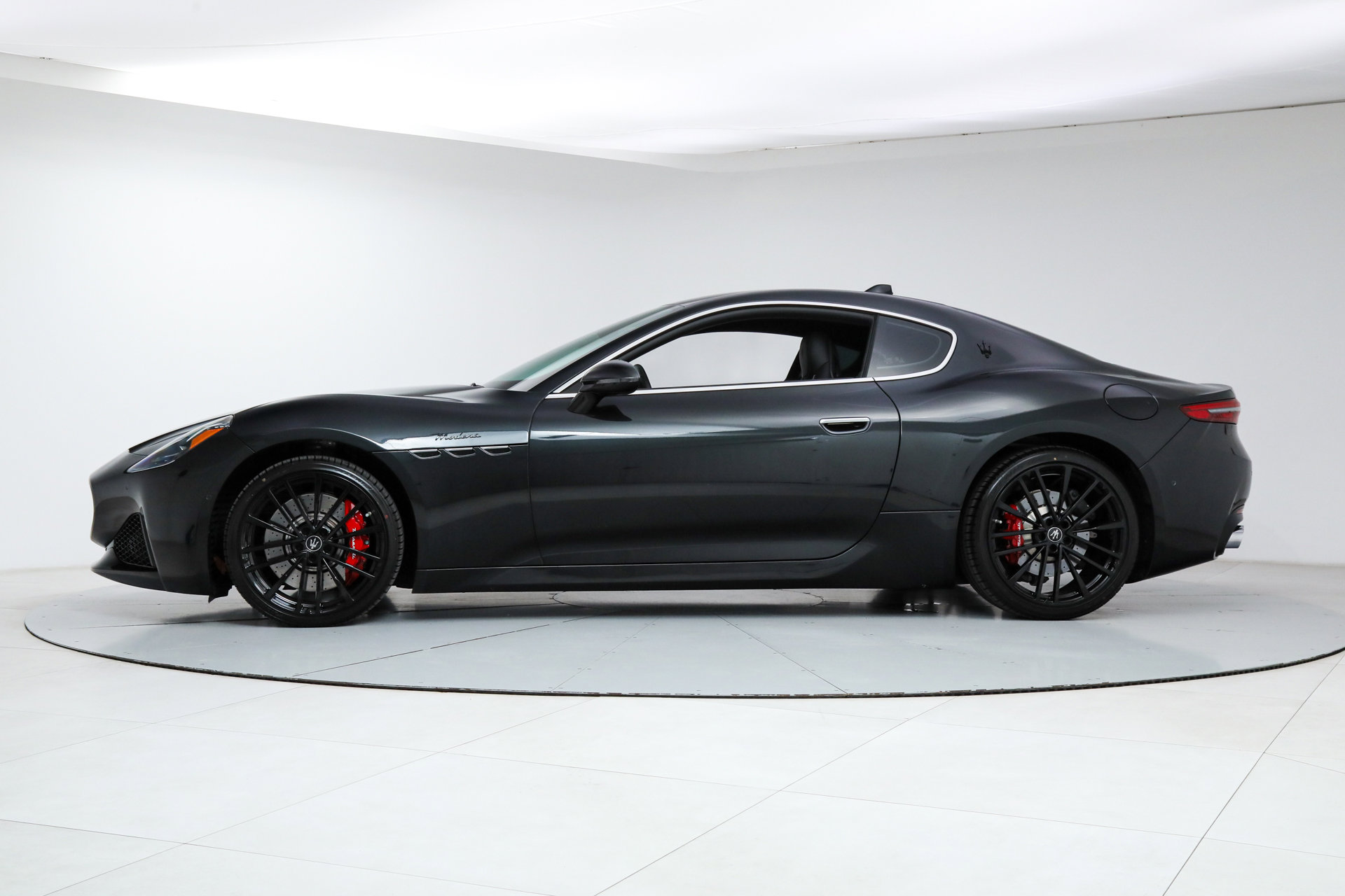 Certified 2024 Maserati GranTurismo Modena image 2