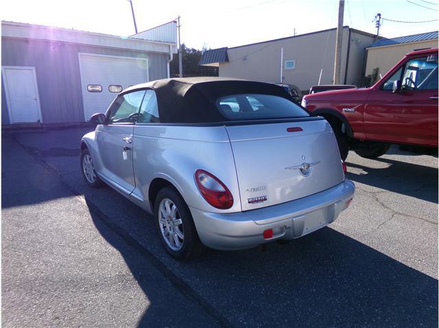 Used 2007 Chrysler PT Cruiser Convertible w/ Spring Special Group image 22