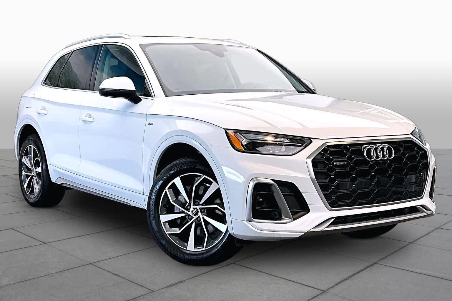 Used 2023 Audi Q5 2.0T Premium Plus w/ Premium Plus Package AWD/4WD image 2