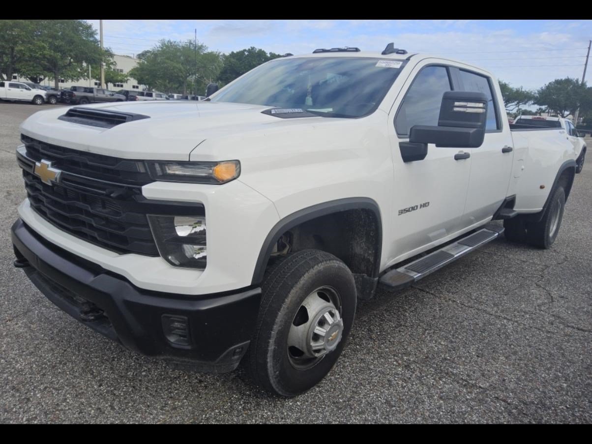 Used 2024 Chevrolet Silverado 3500 W/T AWD/4WD image 2