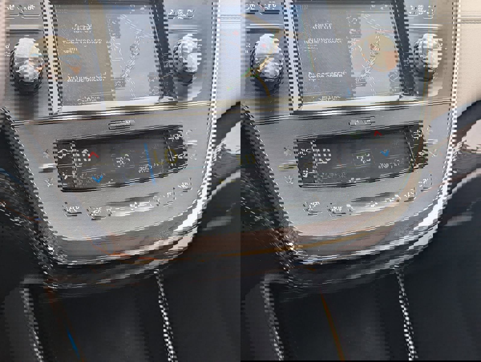 Used 2015 Toyota Avalon Limited image 29