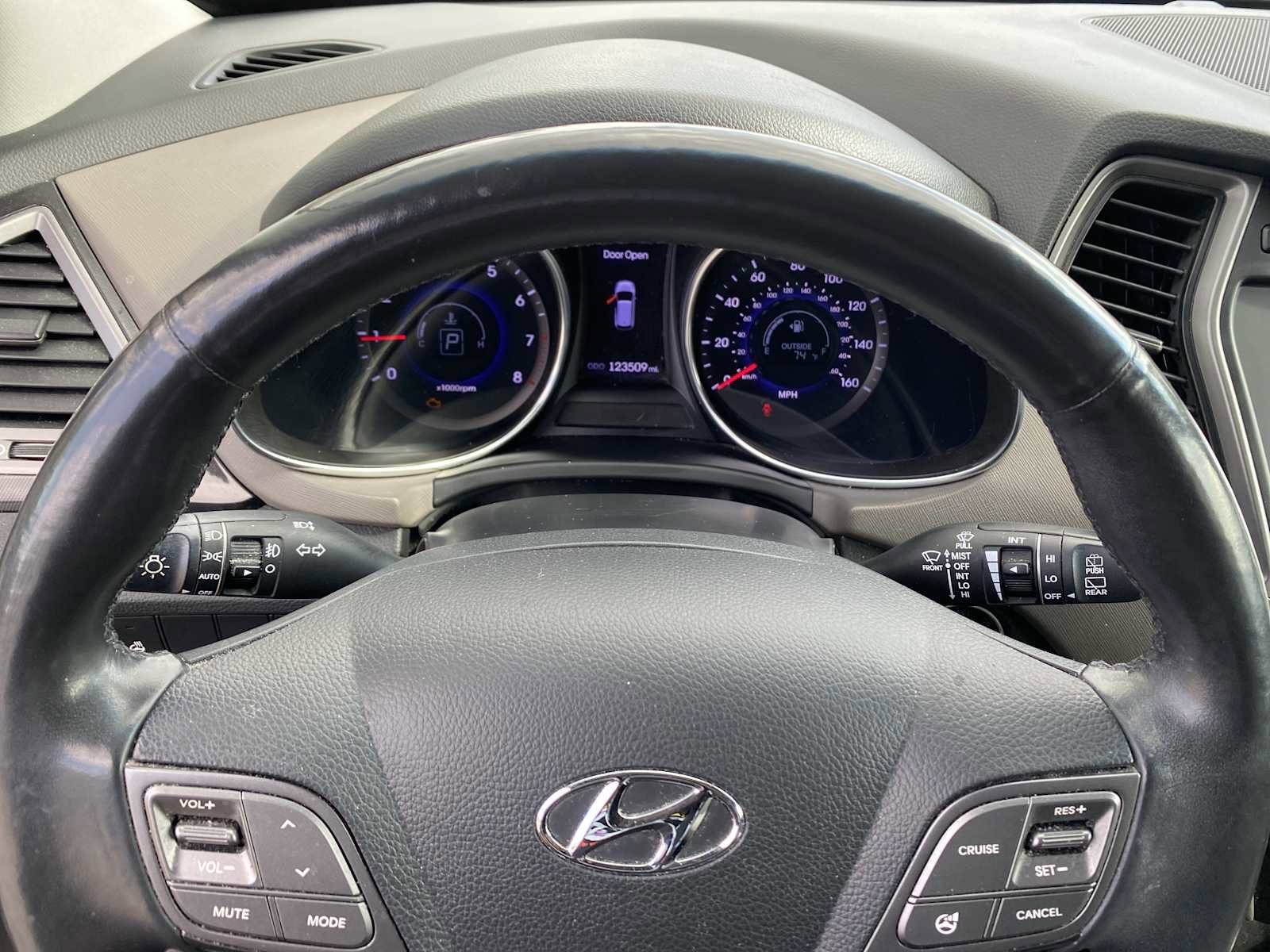 Used 2013 Hyundai Santa Fe Sport 2.0T w/ Technology Pkg image 15