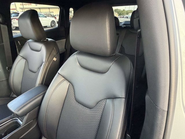 New 2026 Jeep Compass Latitude AWD/4WD image 23