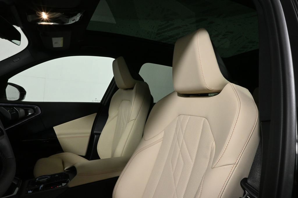 Used 2026 BMW X3 xDrive30 w/ Premium Package image 16