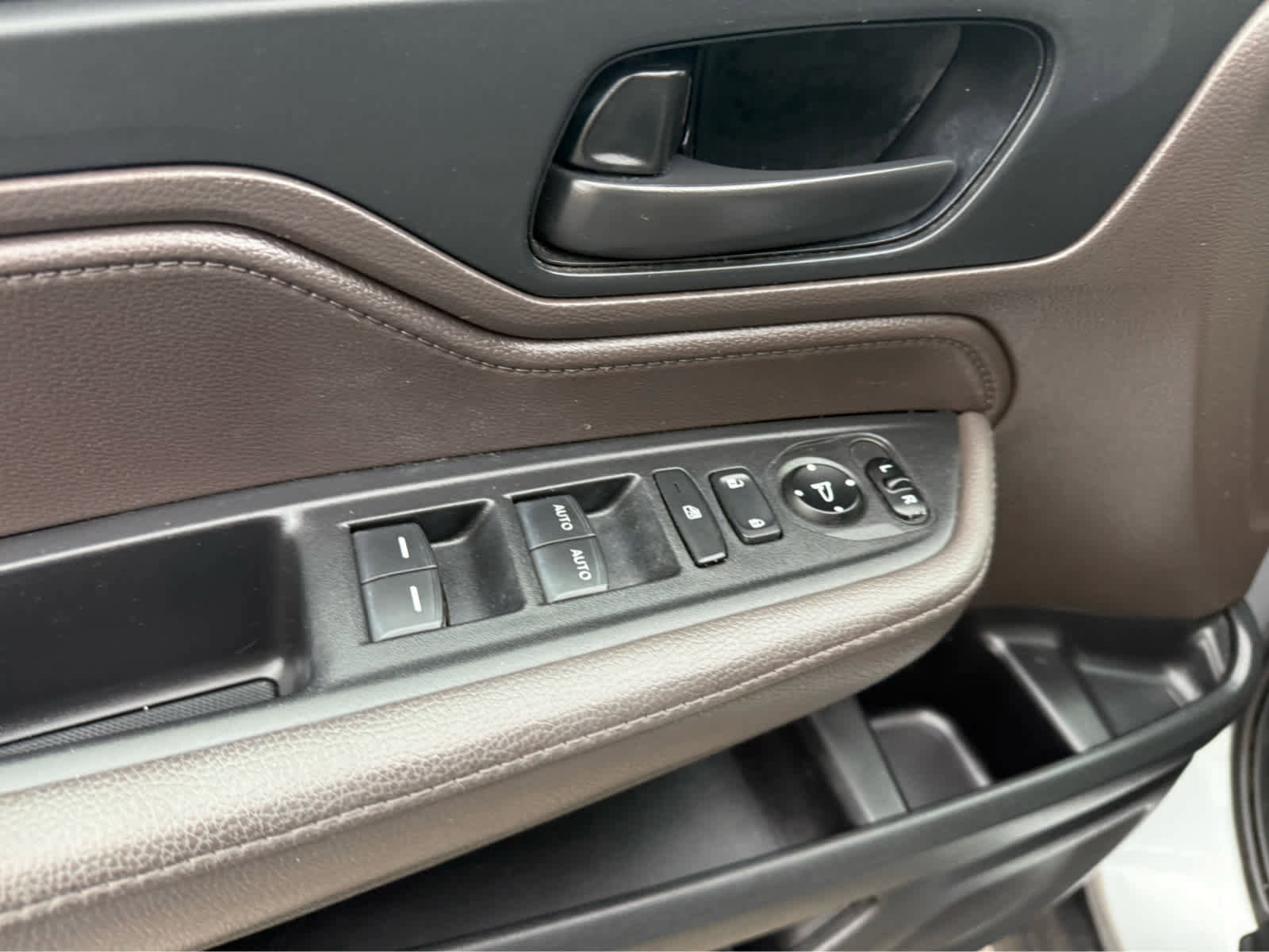 Used 2019 Honda Odyssey LX image 7