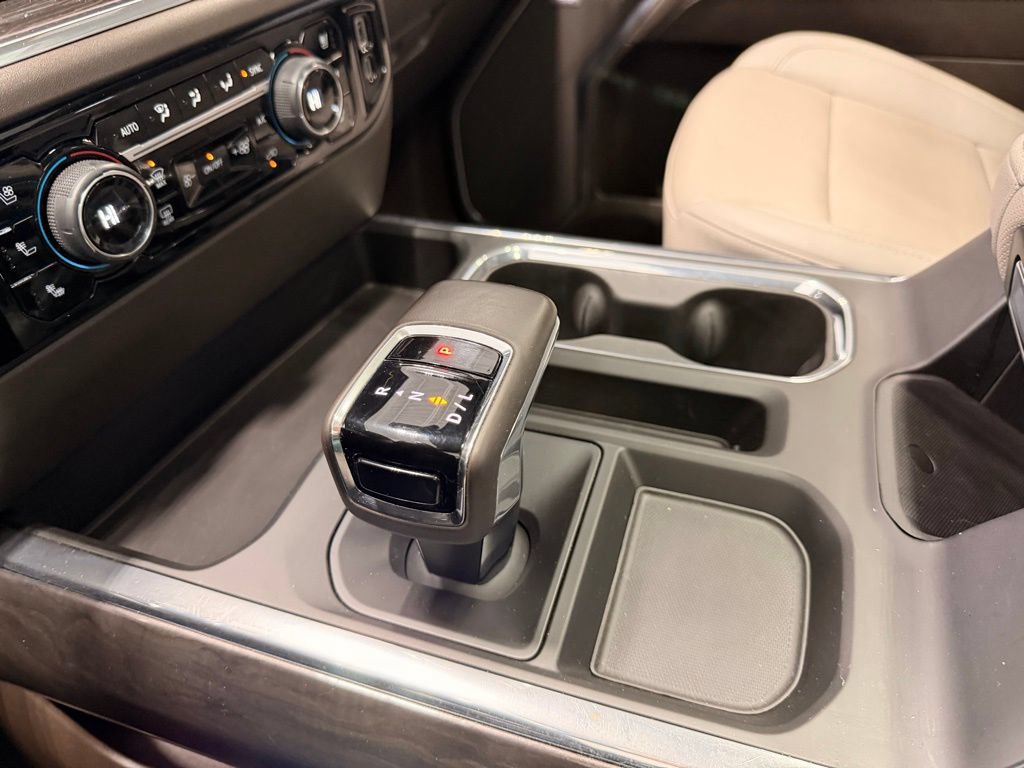 Used 2023 Chevrolet Silverado 1500 LTZ w/ LTZ Convenience Package II AWD/4WD image 45