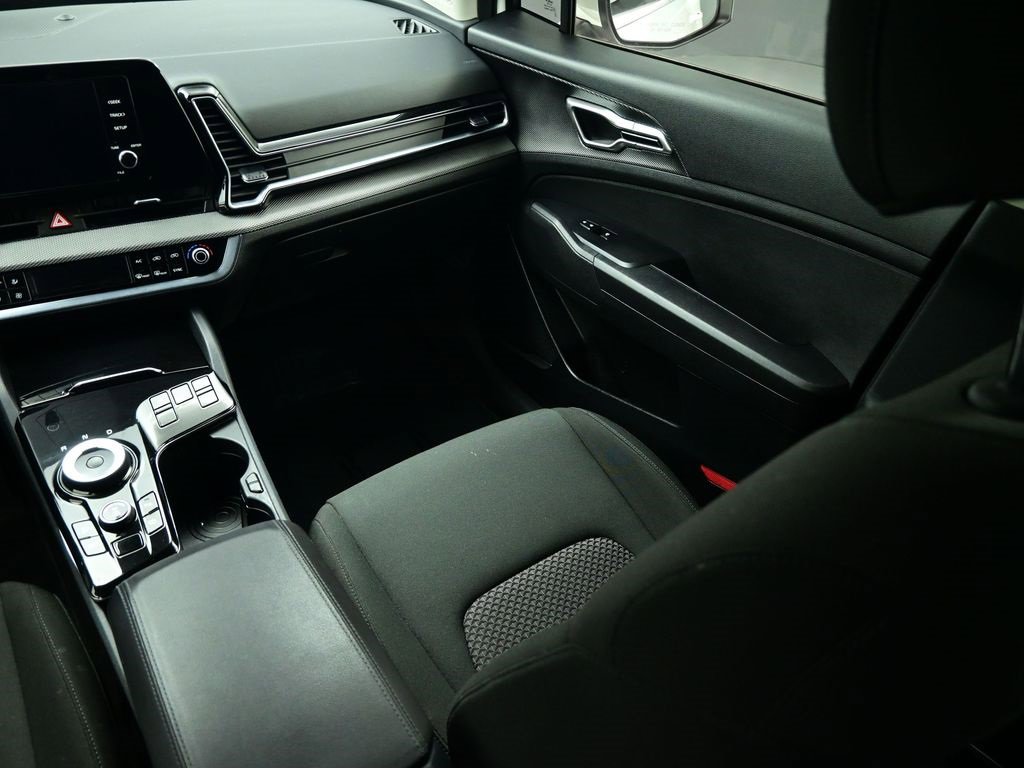 Certified 2024 Kia Sportage LX image 15