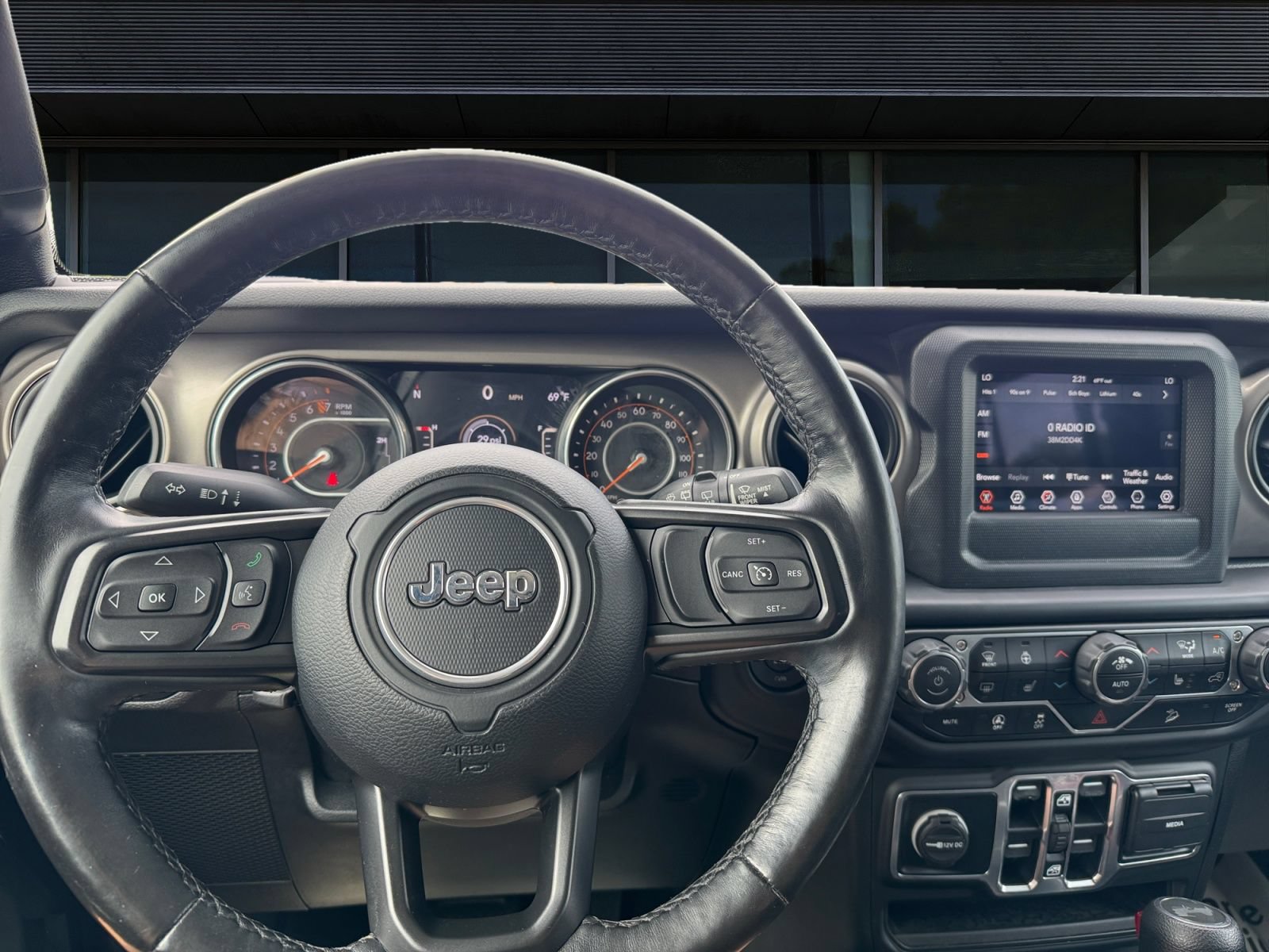 Used 2020 Jeep Wrangler Unlimited Sport S AWD/4WD image 3