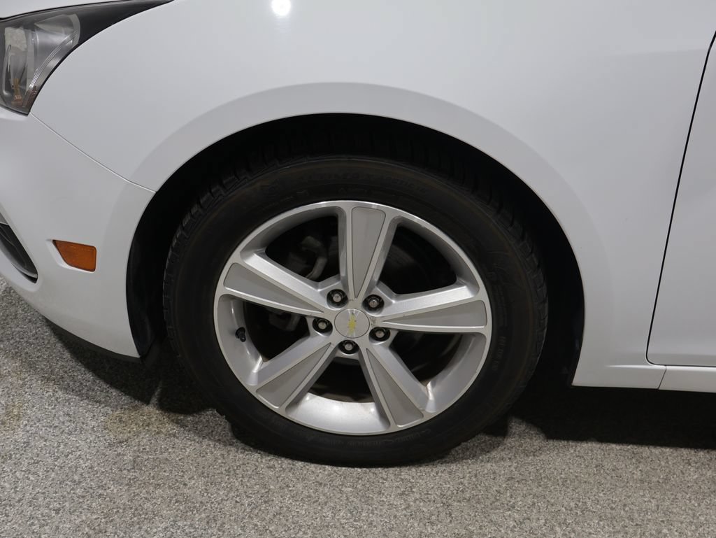 Used 2015 Chevrolet Cruze LT FWD image 9