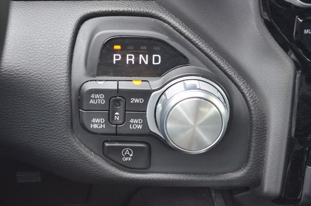 Used 2025 RAM 1500 Laramie AWD/4WD image 28