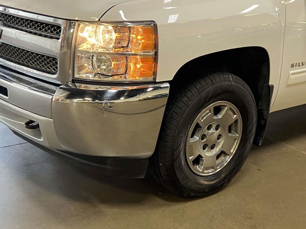 Used 2013 Chevrolet Silverado 1500 LT w/ All-Star Edition AWD/4WD image 8