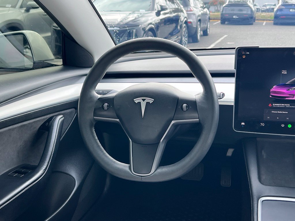 Used 2023 Tesla Model 3 Standard Range RWD image 14
