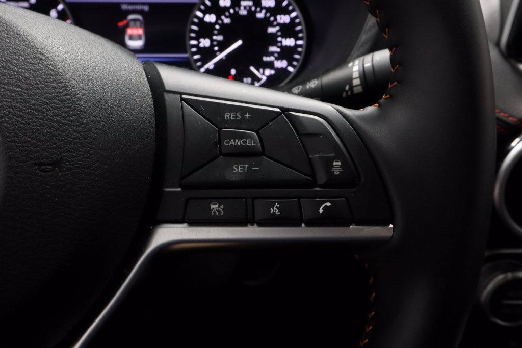 Certified 2025 Nissan Sentra SR FWD image 28