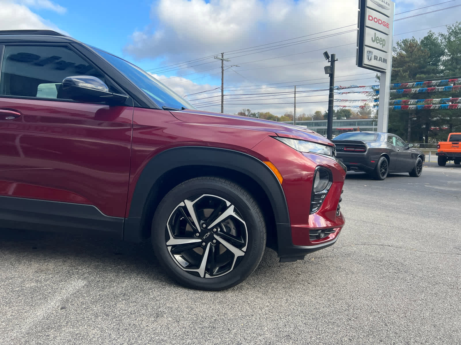 Used 2023 Chevrolet TrailBlazer RS w/ Sun and Liftgate Package image 5