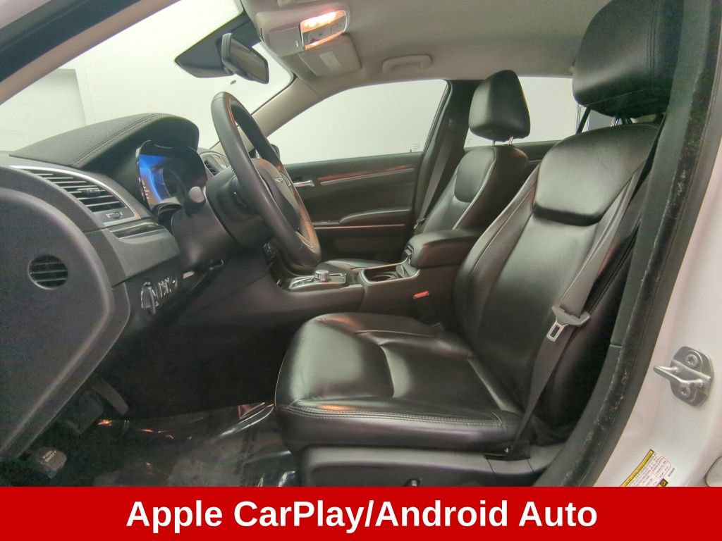 Used 2022 Chrysler 300 Touring L RWD image 12