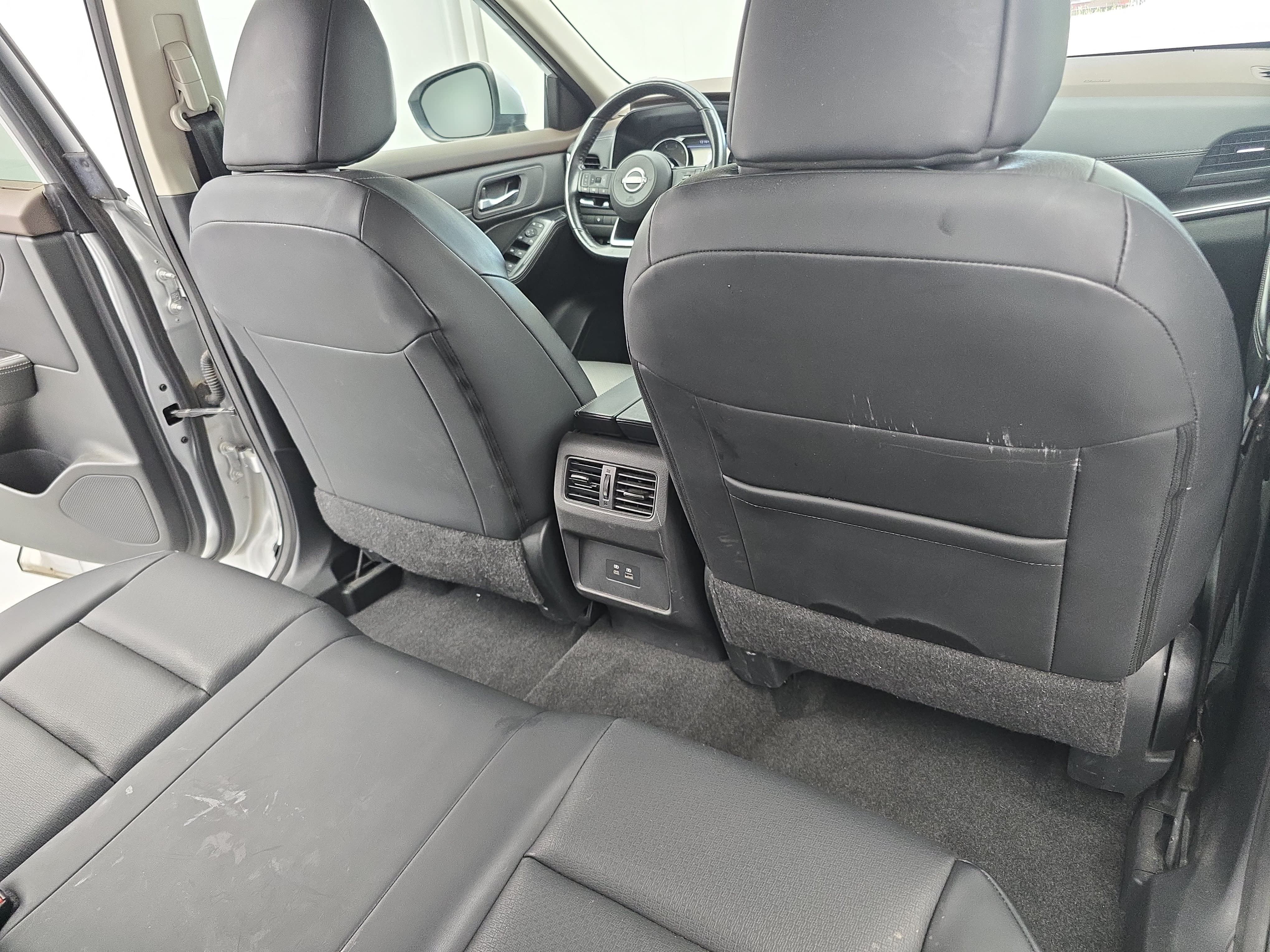 Certified 2023 Nissan Rogue SV w/ SV Premium B Package FWD image 11